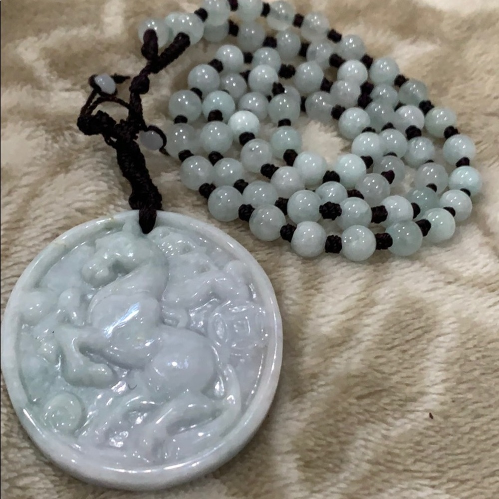 Jade necklace and pendant